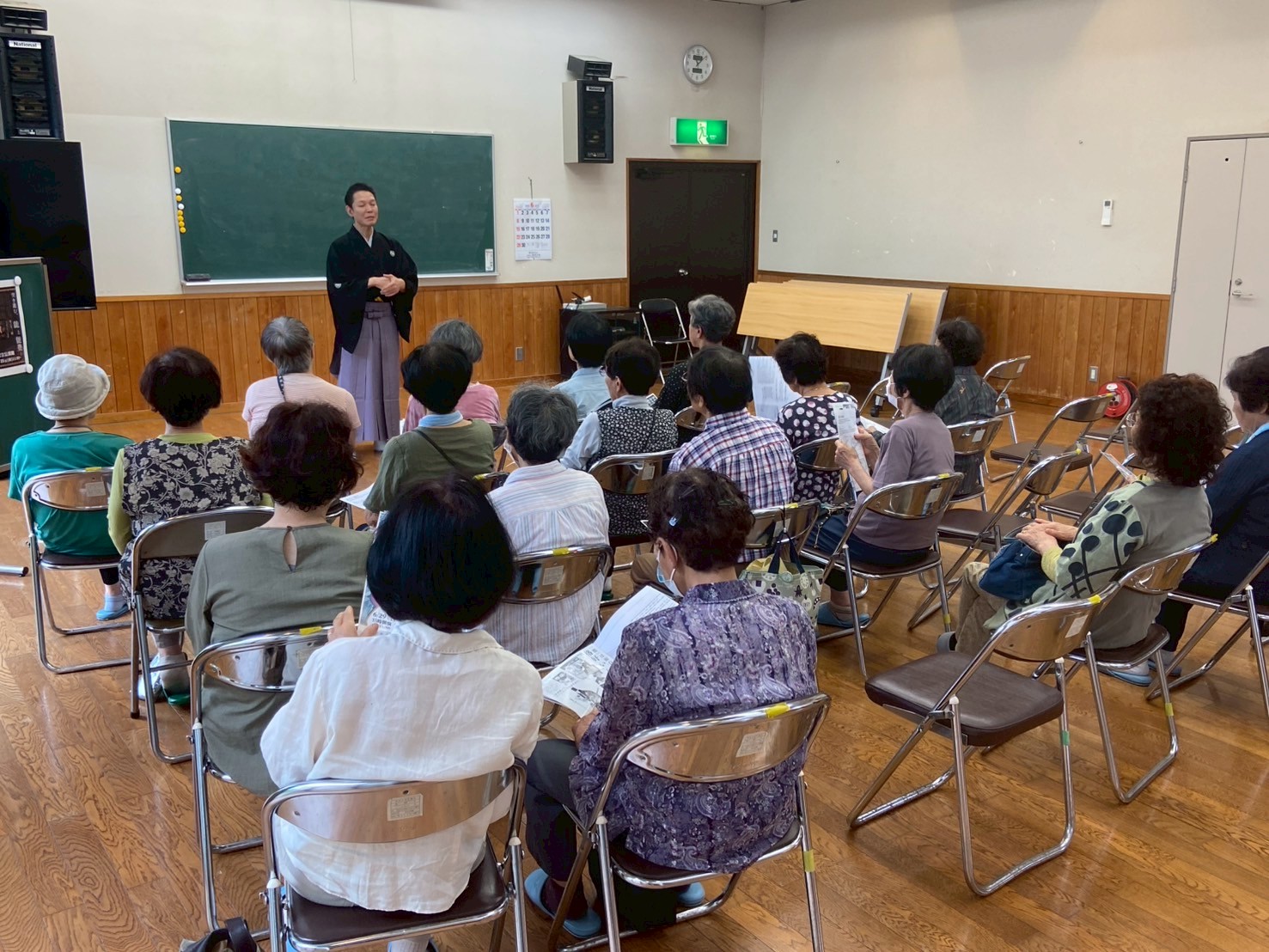 地域の方々へのワークショップ講義